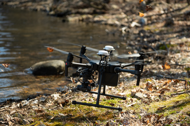 Photo d'un drone au décolage